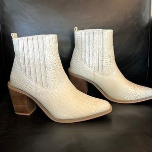 Seven7 Brand Eve Boot